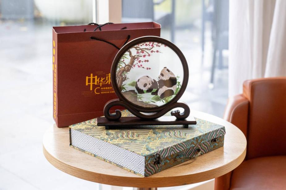 Cadeau Chinese Delegatie Anhui